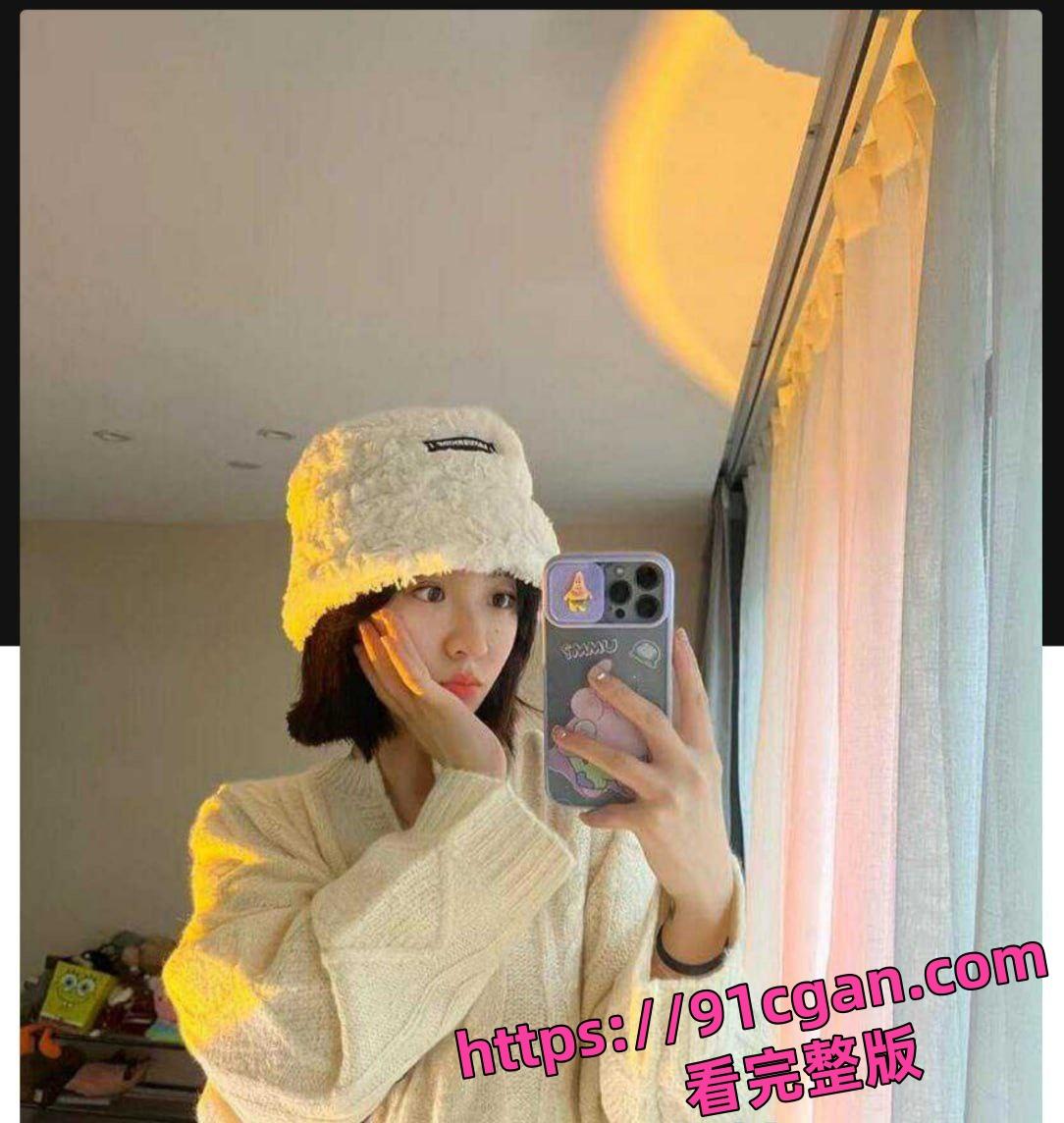 赣州师范科技学院短发精神学妹杨嘉婧03年的小嫩逼，到处发骚照勾引男同学-5