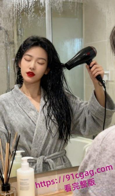 成都师范学院梁山雅被金主包养性爱视频流出，高颜值女神在有钱人面前化身发情母狗-4