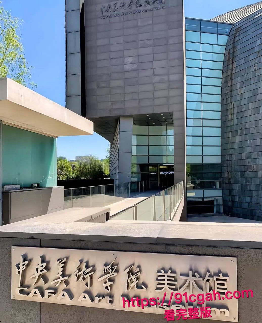 北艺女生李晓晴为留北京甘当 “富哥宠物”，竟拉闺蜜共陷低俗交易-6