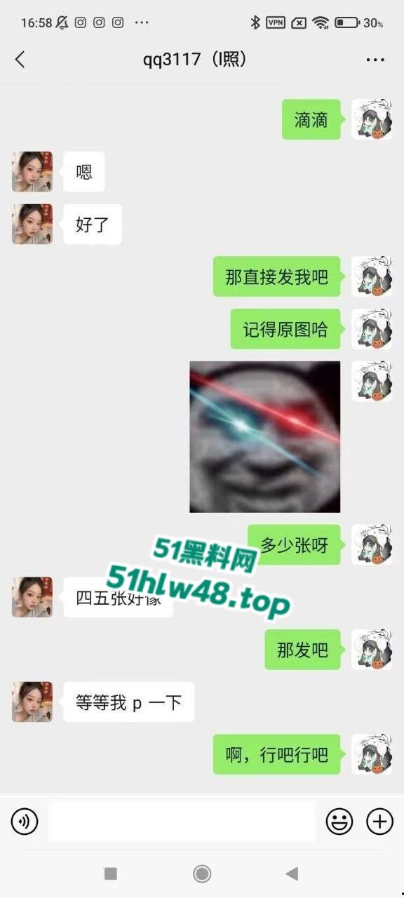 武汉大学音乐老师【张小岚】在学校楼道深喉口交浓精射满一嘴太刺激了！-5