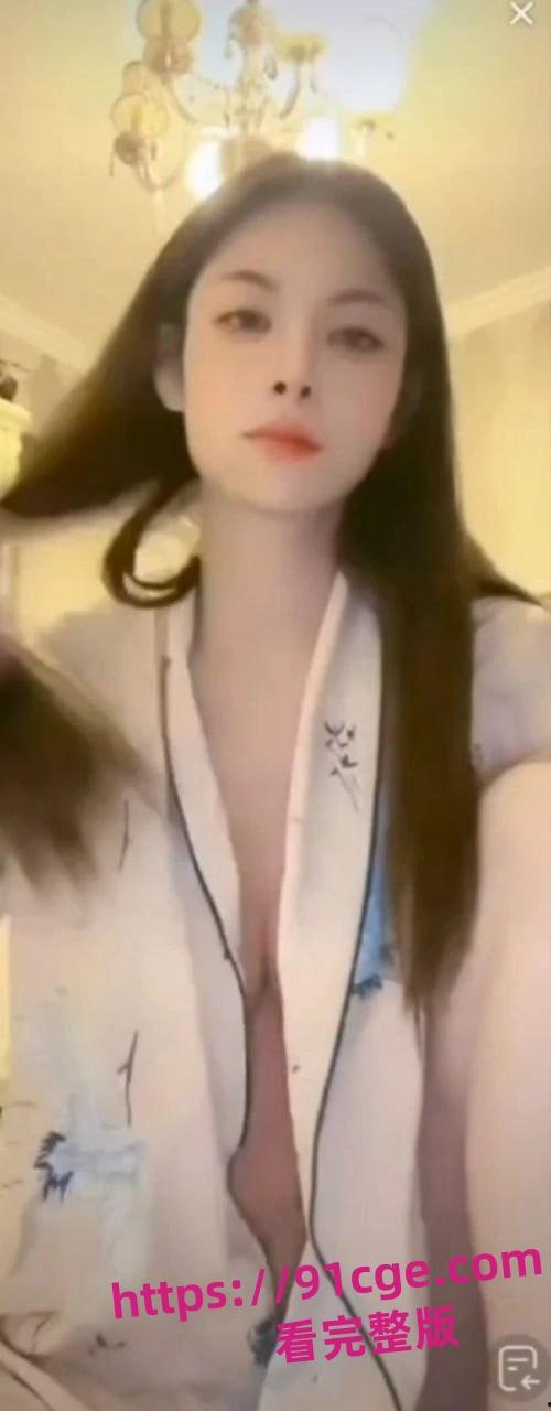 全网独家抖音28W粉丝网红反差婊 史迪西 跟榜一万元裸聊自慰玩玩具-7