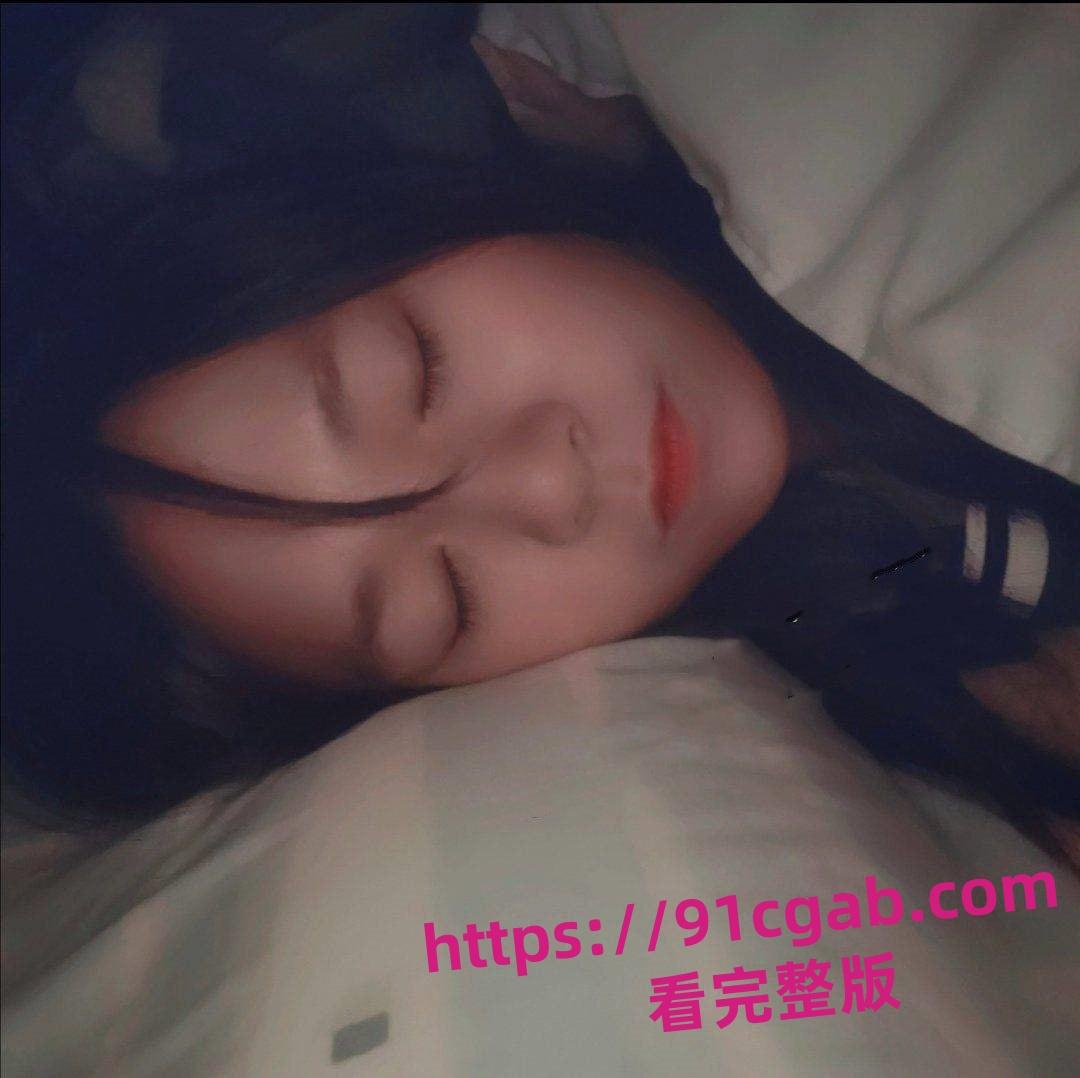 【独家】广东 深圳大学医学部 大一新生罗S娟 碰上渣男私密视图被流出-2