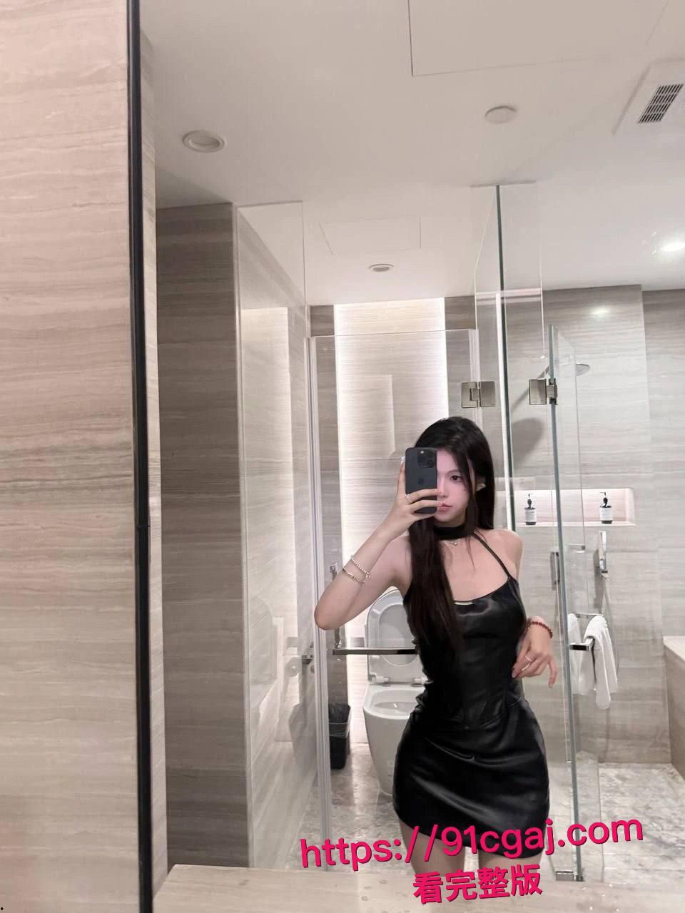 抖音性感骚货小母狗天天发骚钓金主！被金主当鸡巴套子，白虎嫩逼操到麻木喷汁！-9