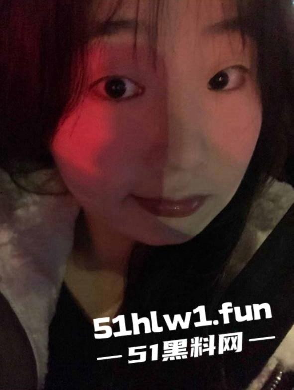 辽宁朝阳【崔海鑫】宁德霞浦高速服务区中化加油站员工，出轨约炮网友视频曝光。-4