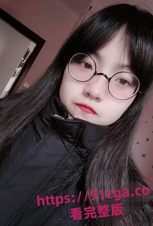 深圳新安职业技术学院极品嫩妹「曹婉婷」酒店私密视频流出！男友狂舔粉穴！-1