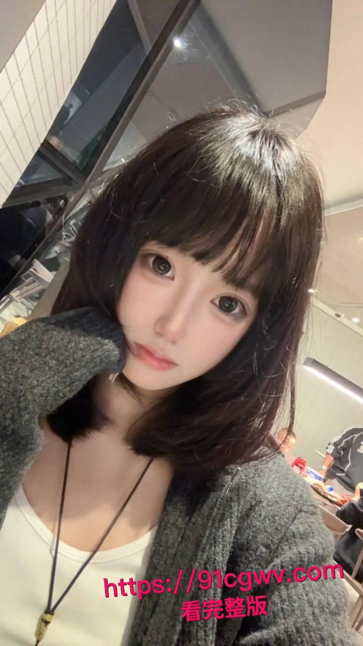 郑州大专清纯短发萝莉李秋玥超级反差！人畜无害小脸蛋，背地里舔鸡巴痴迷，伺候狗男人真有一嘴！-4