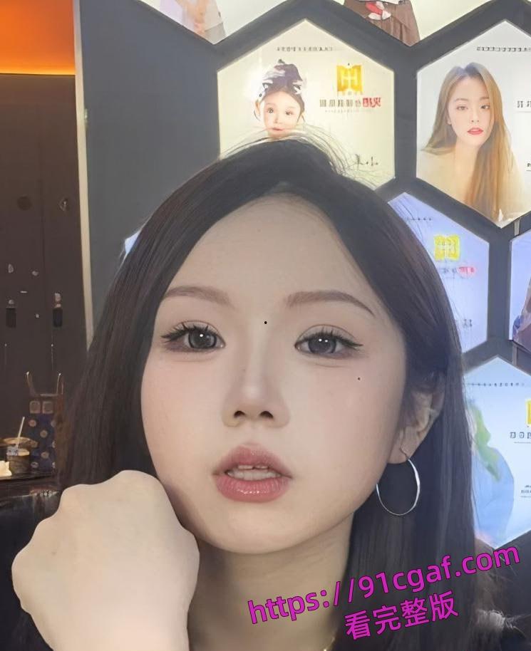 长沙雨花火热台球五江天街店杨巧私密视频泄露,她在包厢被男子大鸡巴狂操!-1