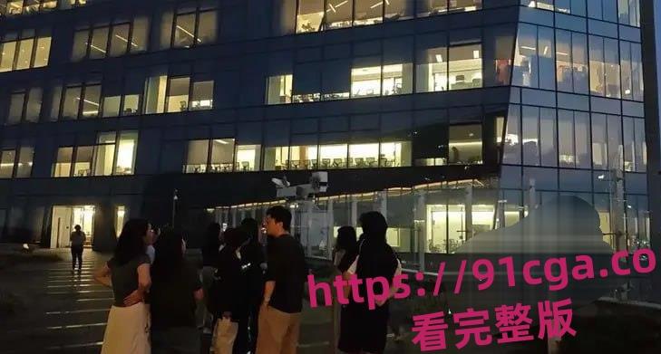 腾讯滨海大厦S3914会议室亲热视频疯传！产品效率组员工张策被曝光！-6