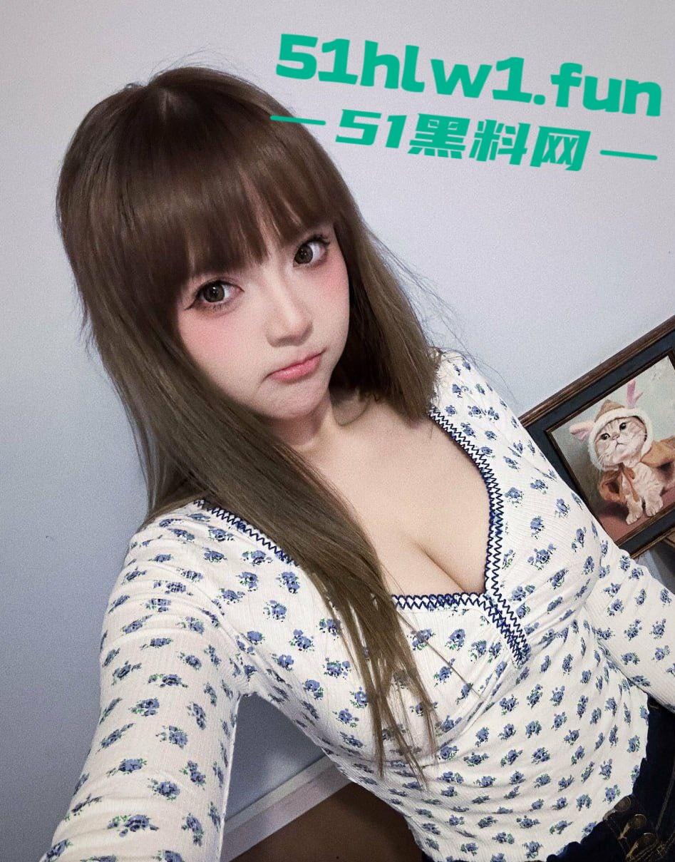 童颜巨乳女神buckycloud，最新抖音风裸舞，OnlyFans订阅福利，可爱颜值极品身材，丰乳肥臀极致诱人！-3