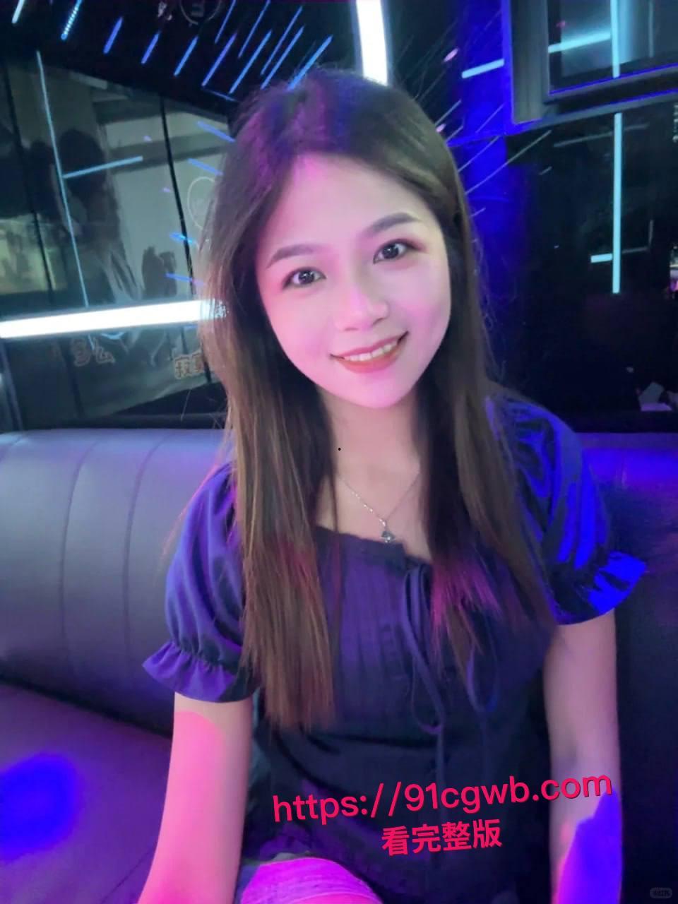 香港惊爆！反差母狗张玉琦酒店开房私拍流出，嫩脚足交大屌撸到喷，传教士爆操狠顶后入狗爬狂干！-10