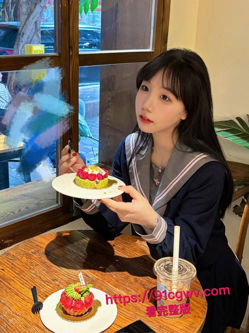 南昌大学校招黑幕曝光：女主播露骨海报设台球助教陷阱-7