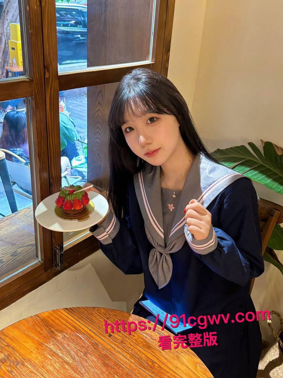 南昌大学校招黑幕曝光：女主播露骨海报设台球助教陷阱-8