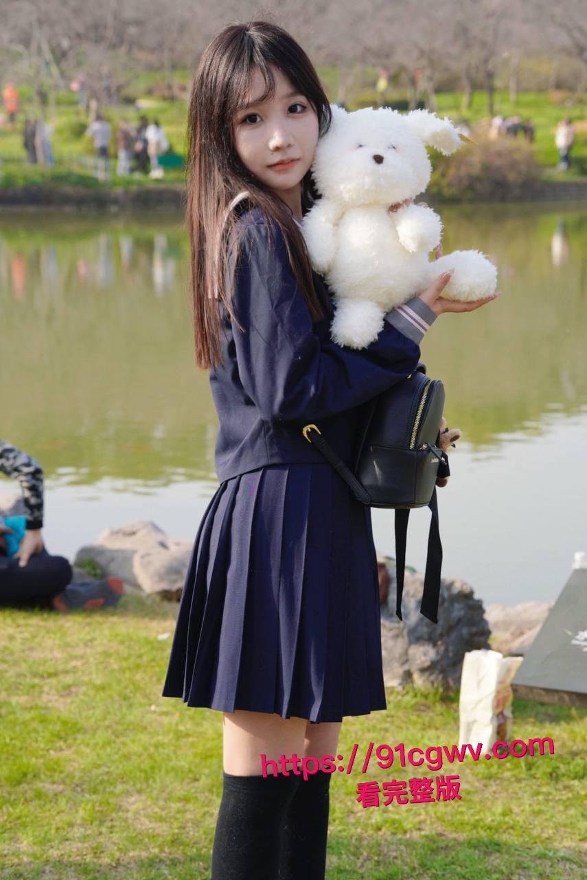 南昌大学校招黑幕曝光：女主播露骨海报设台球助教陷阱-12