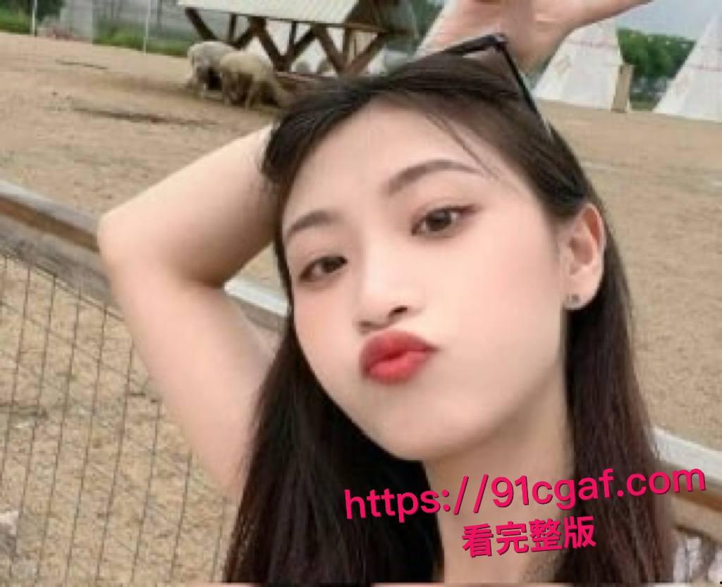 极品美少妇出轨视频曝光 老公出差寂寞难耐 以修电视的名义勾引维修师傅 被按在床上打桩爆操！-7