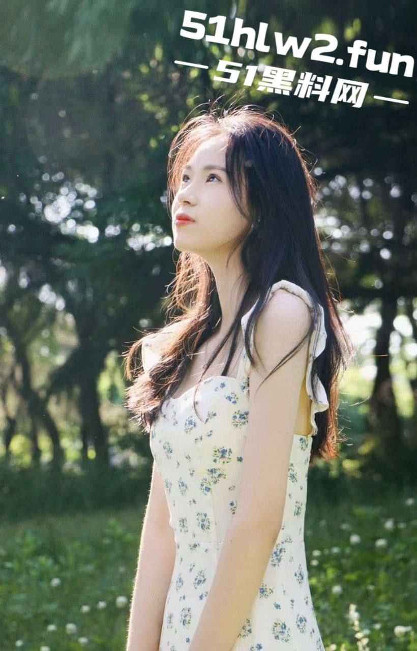 幼师专业女大学生，白天是孩子王，晚上变男人玩具！表面清纯受人尊敬，私下淫荡骚成狗，真想狠狠操烂她！-6