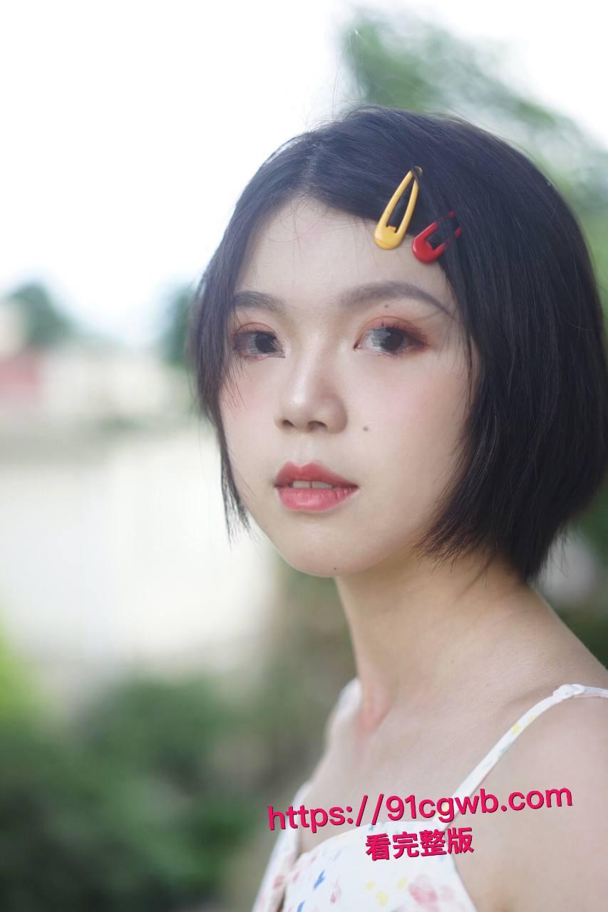 中国美术学院清纯学妹苏雨桐不雅视频流出：在男友调教下变身骚货，黑丝足交口爆后入狂干嫩穴高潮喷汁-14