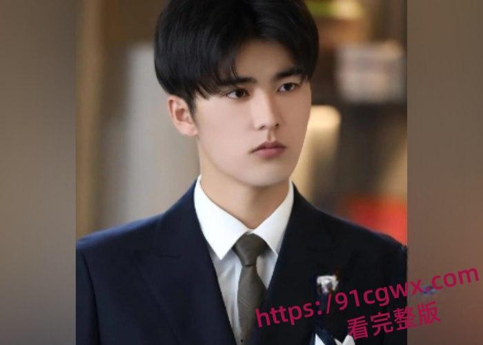 国内男艺人刘奕畅大瓜爆出！酒吧强迫妹子陪酒遭拒绝，轮番殴打遍体鳞伤！粉丝震惊形象崩塌！-10