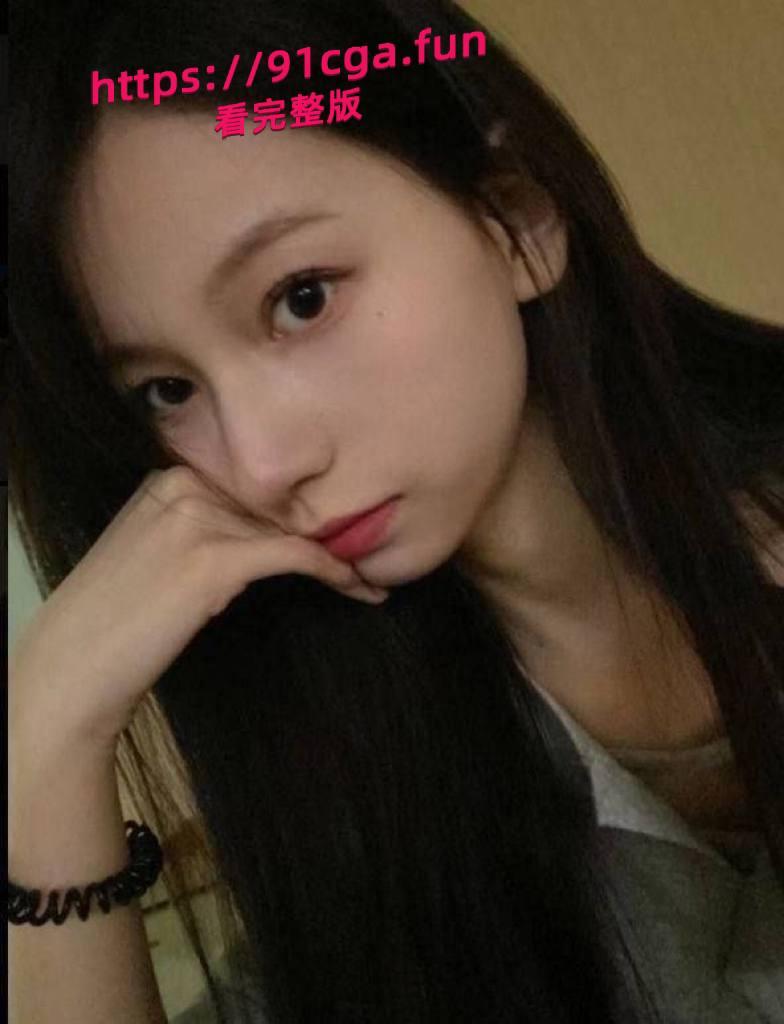 山西太原极品身材美艳少妇，和情人酒店约炮吃鸡不雅视频被曝光-2