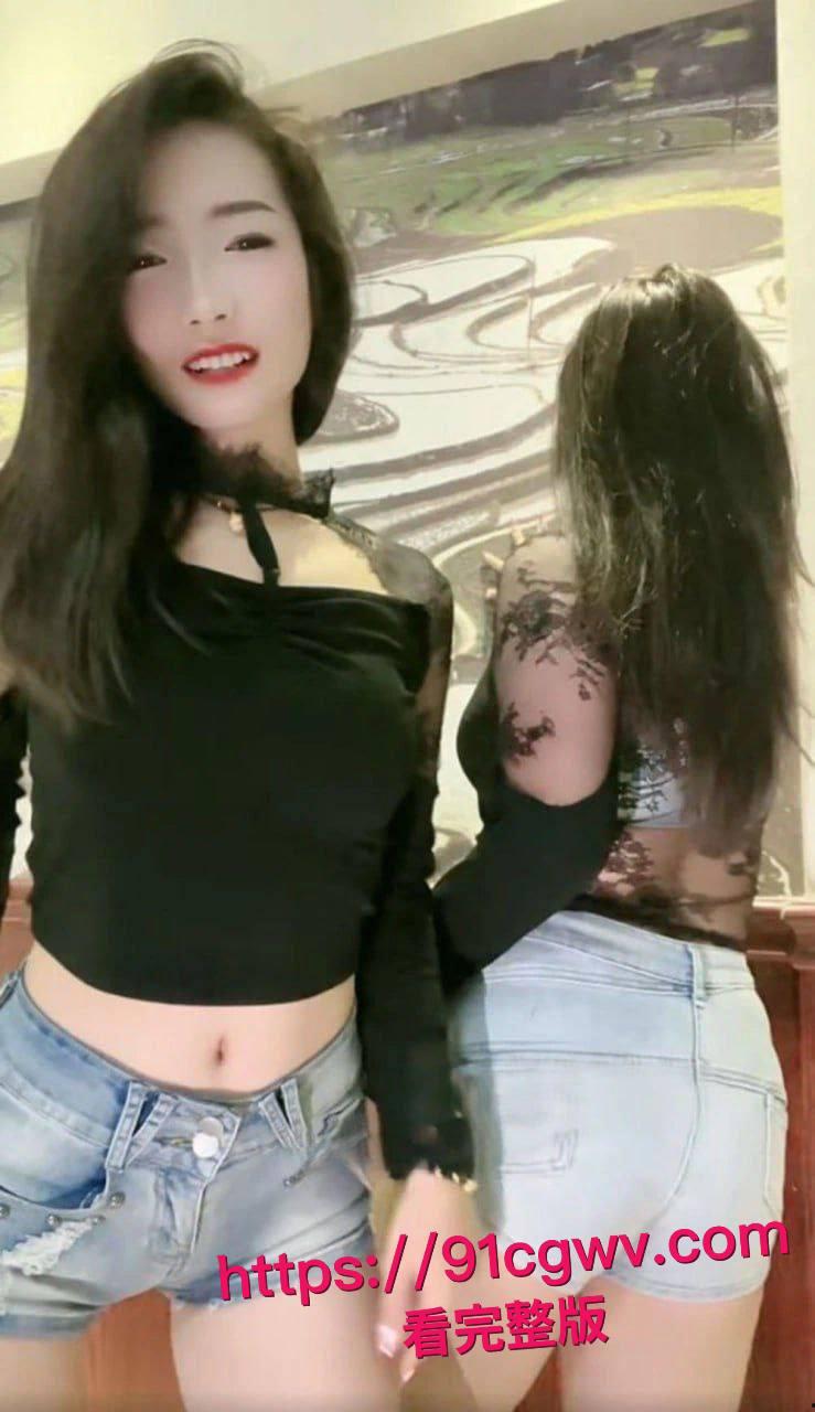 快手网红小婊妹明码标价，200 就能购买她的自慰，2000 可以线下约炮一夜情，被干到逼合不上！-7