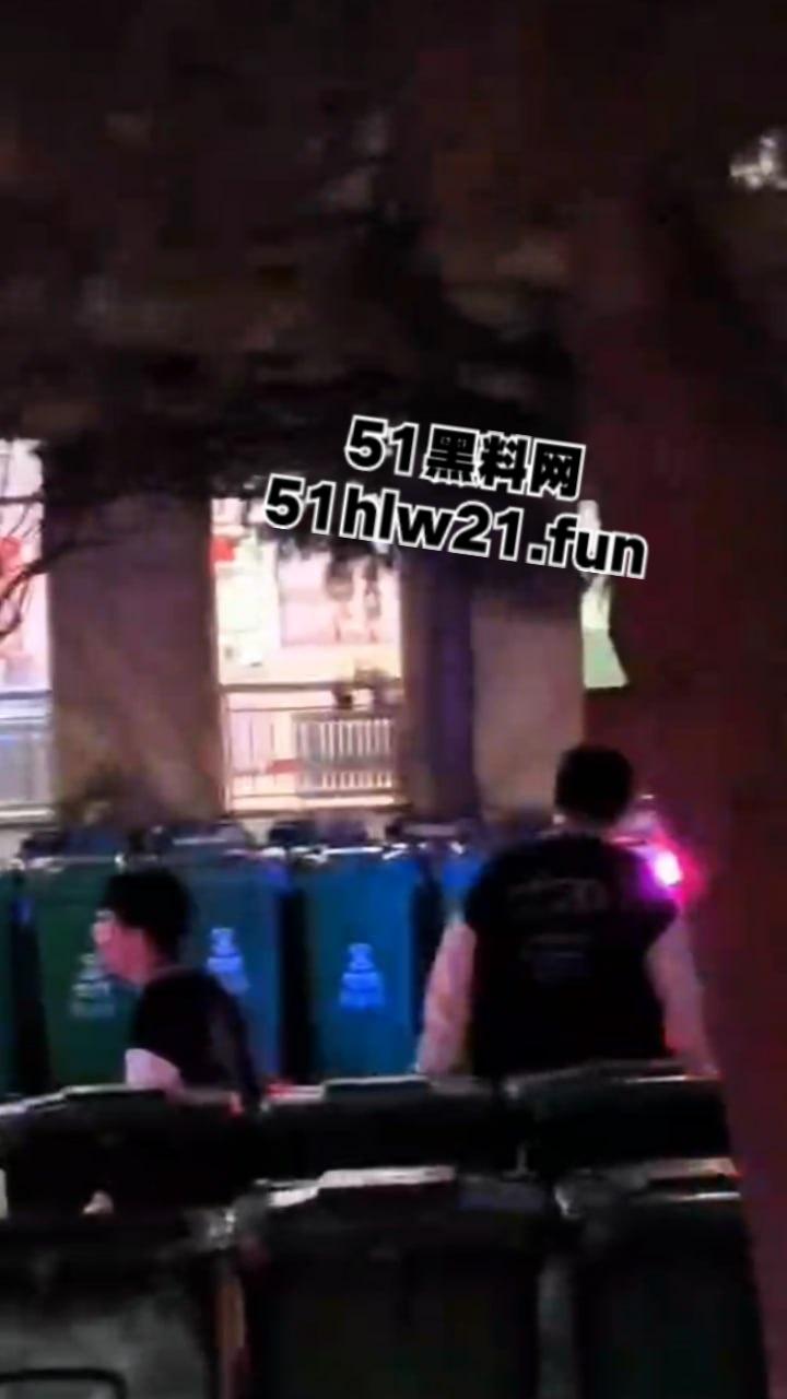 山西一高校女生厕所产子，涉事学校曝光内情，知情人透漏是教育系大一新生，毕业后找工作一定有优势。-1