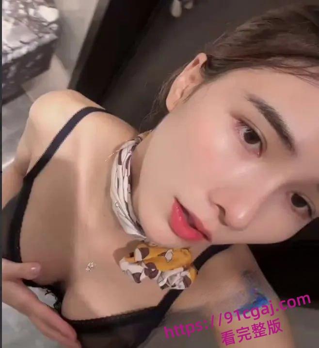 快手网红是邹琳吖黑料升级！是你的琳姐姐空姐资源流出-2