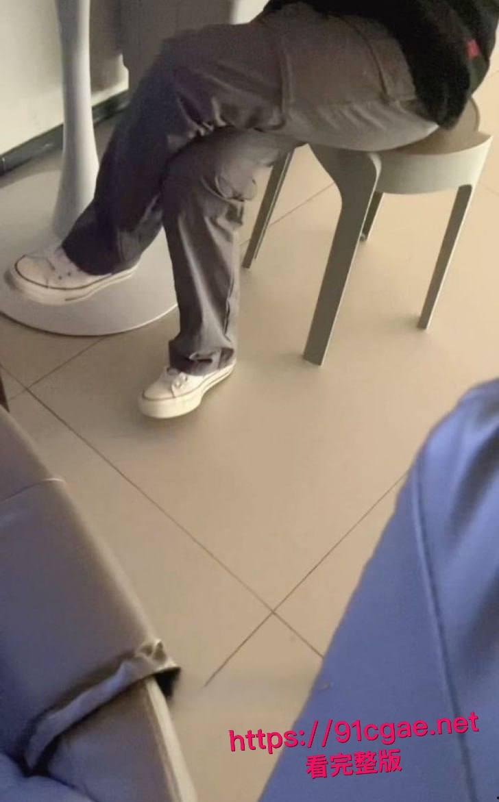 海角乱伦大神和亲侄女的真实叙事 新作 时隔半年再次内射亲侄女 白里透红的酮体让人欲罢不能！-9