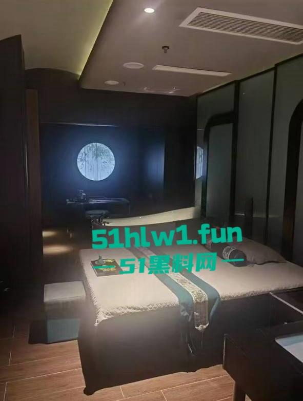 大神探店遇神级洗浴会所！ 技师颜值超高种类超级全面真实探店实录各式各样的骚货供你选择。-3