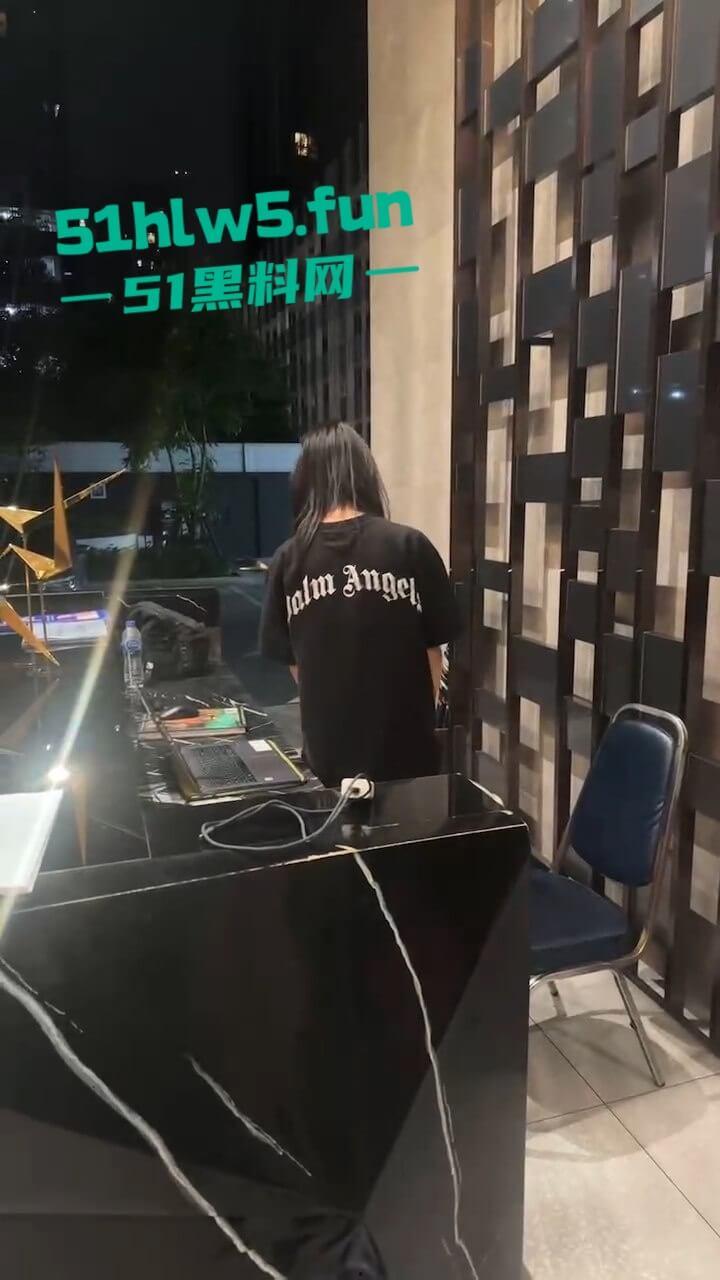 实名曝光婊子！西安渣女【孔祥奥】滥交吸毒给钱即可万人操，屡教不改骗钱骗爱超级恶臭。-16