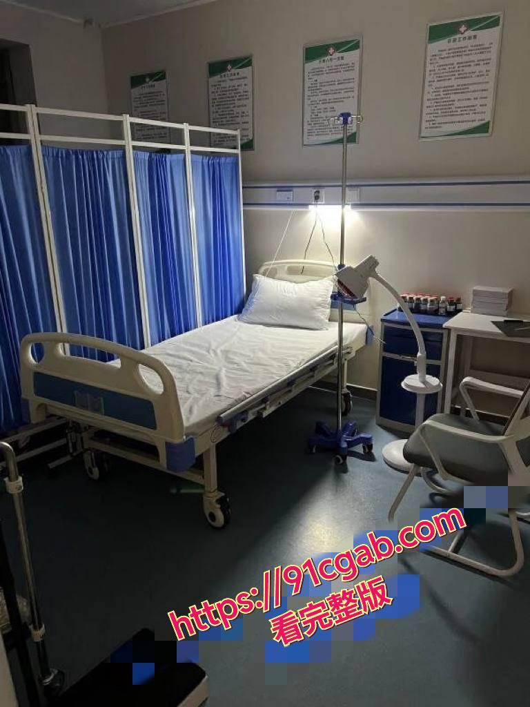 长沙日式电影换装SPA新店被端：制服诱惑卖淫窝点曝光，600元空姐秘书老师随便玩！-1