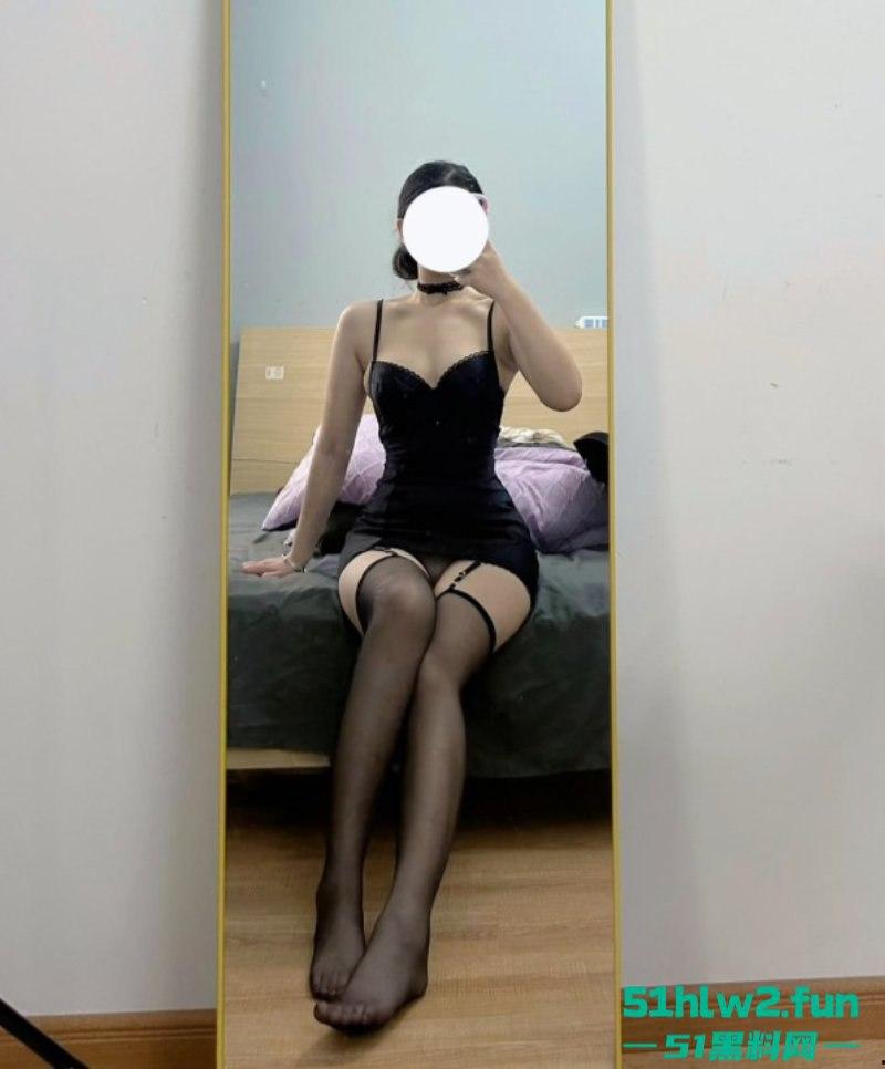 推特绝美腰臀比女神【夏次健】与金主做爱被狂扇奶子，极品蜂腰扭臀骚舞欲感十足！-7