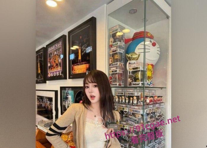 河北女大学生林雪瑶与男友做爱初体验，清纯校花宾馆女上位骑乘被男友后入全身颤抖-4