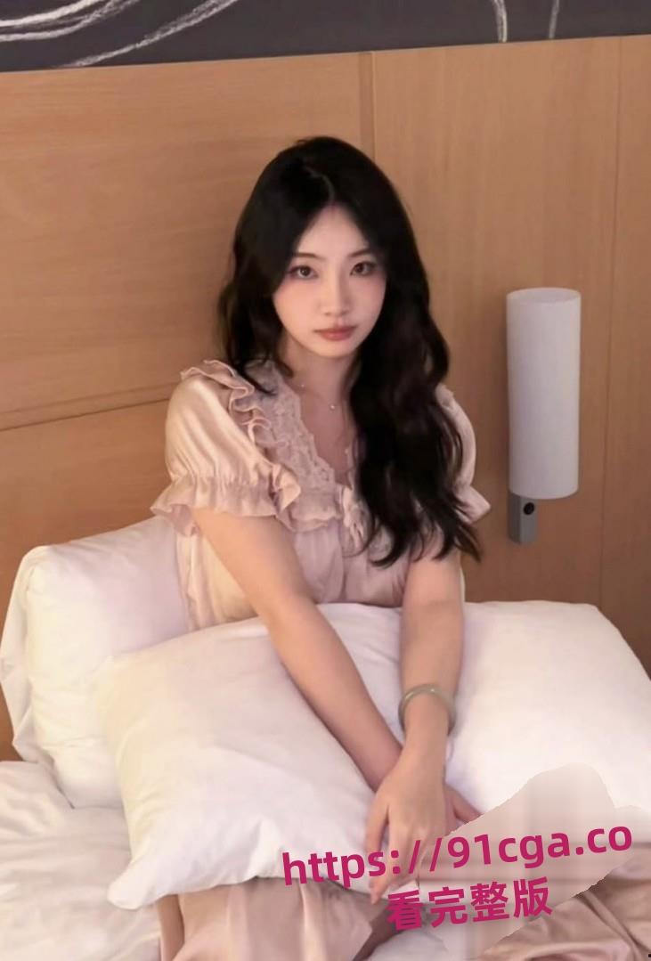 韩国首尔大学留学生『李婉芸』极品美女跪舔肉棒求口交！-3