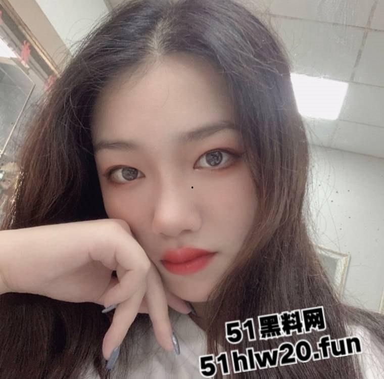 吉林大学清纯学妹【沈子欣】与富二代做爱自拍，女神狂吸大屌被各种体位轮番操弄抽插。-2