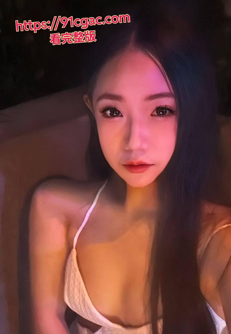 南宁极品模特许佳琪！清纯外表藏火辣，尺度逆天大反差!-1