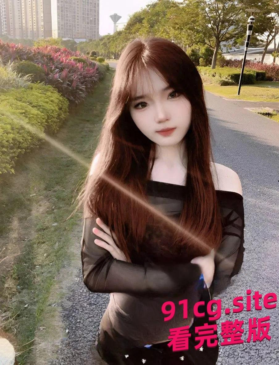 广西民大何钰婷反差骚货被渣男调教，露脸舔屌口活超绝-1