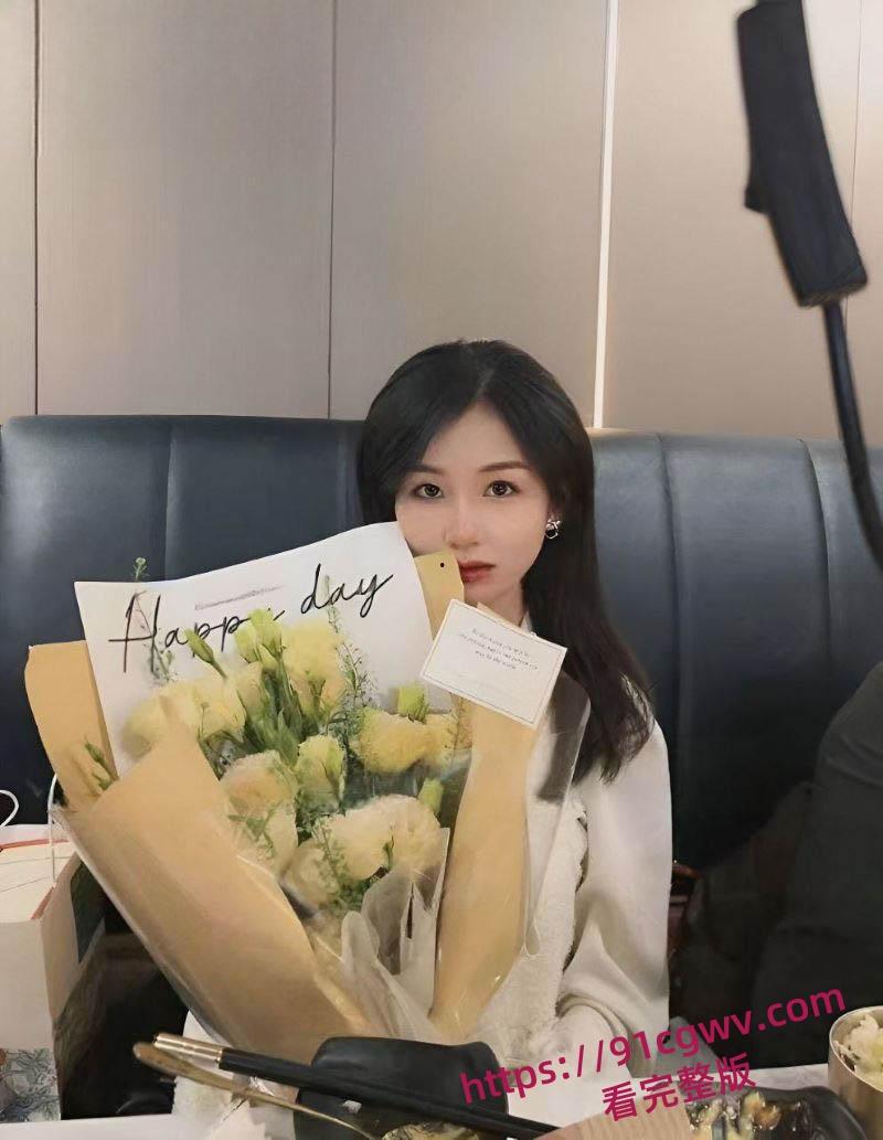 洛阳正仁教育集团风骚人妻昌梦甜钟爱黑丝和约炮 醉酒被领导酒店爆操 翘臀粉穴轮番玩弄-2