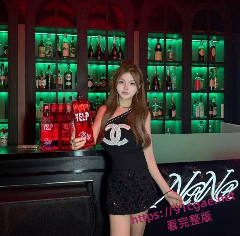 揽佬睡粉事件明星自信爆棚与粉丝拍小视频 演出办在哪就在哪睡粉 高调称这是她们的荣幸-7