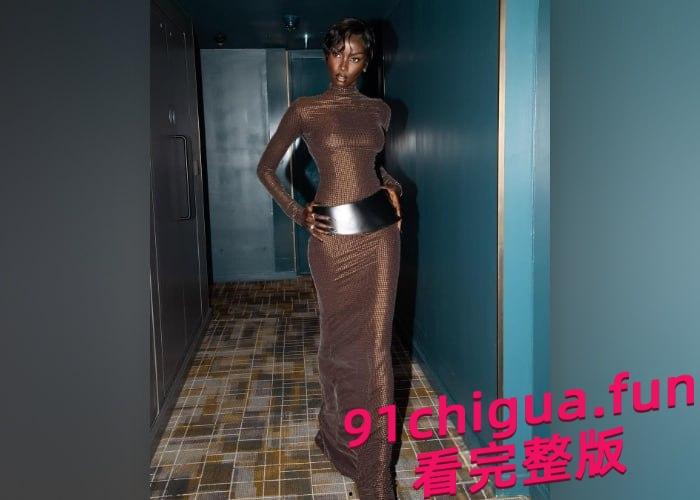 模特圈顶级黑美人 阿诺克·艾 anokyai 私下约炮白人金主视频曝光-5