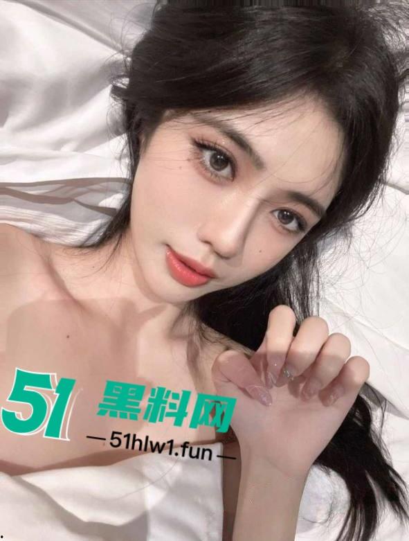 推特儿高质量极品尤物【GirrrlzzZPinK】收录全集，谁看谁爱诱惑十足各种视频合集。-7