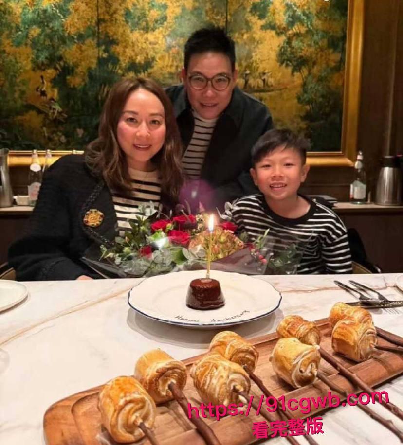 香港男歌星苏永康被实锤婚内出轨嫩版邓丽欣 刚过完结婚纪念日就精虫上脑酒店偷腥 58岁老渣男金枪不倒！-5