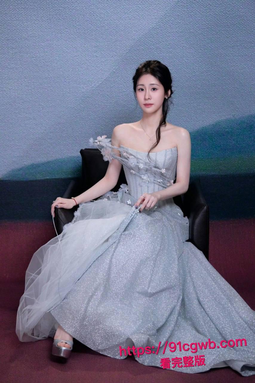 娱乐圈绯闻领军人物张碧晨又出新瓜 与网红郑子豪有私情 疑似两人不雅视频流出-7