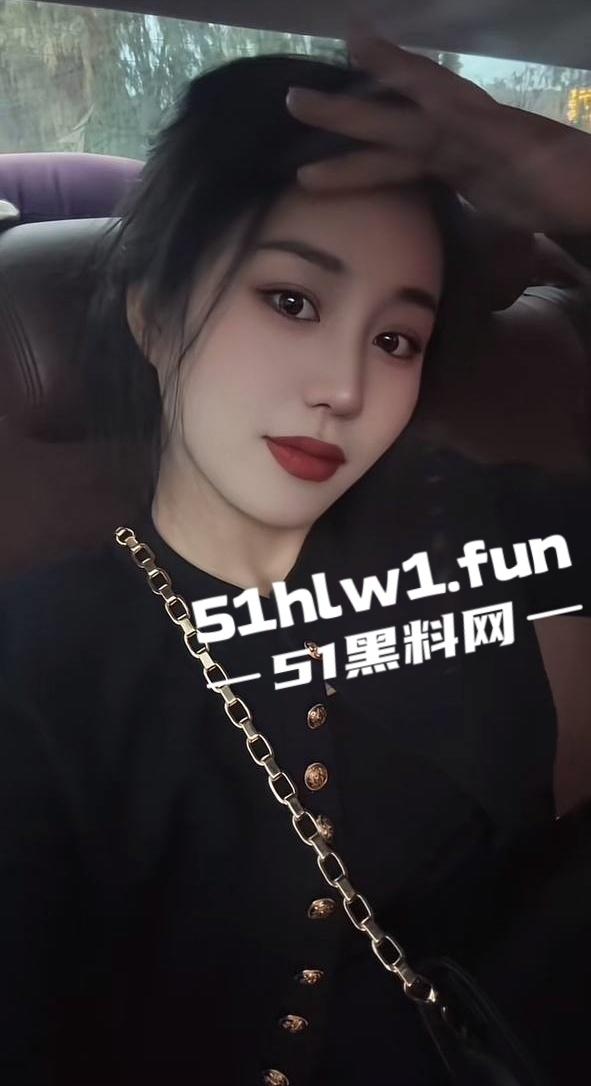 网红劲爆大瓜，青海抖音网红【藏族宋小宝】与【静静】在家中私拍性爱视频泄密流出，静静的小穴是真的会吸啊！-7