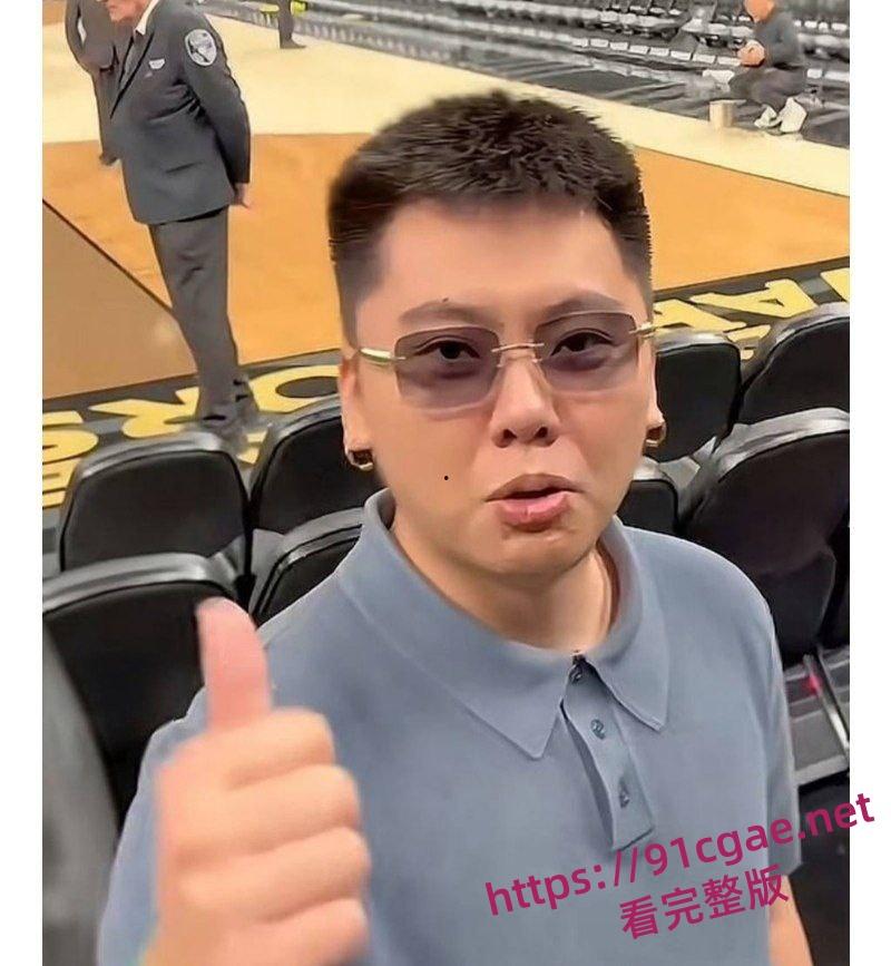 揽佬睡粉事件明星自信爆棚与粉丝拍小视频 演出办在哪就在哪睡粉 高调称这是她们的荣幸-10