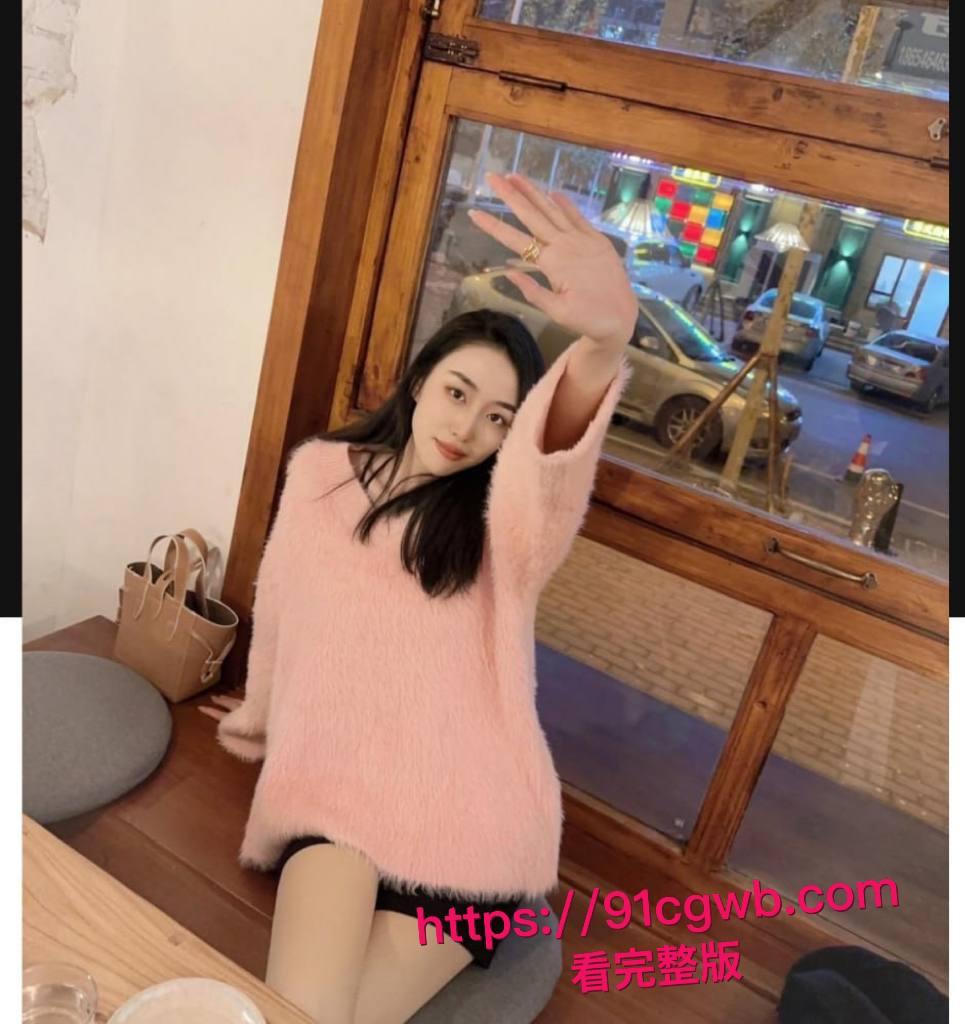 长沙明星幼儿园教师姜灵出轨学生爸爸被原配揪着头发游街示众-8