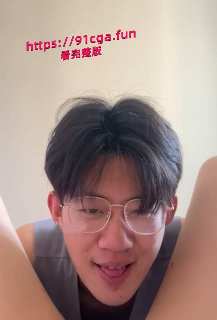 广西科技大学 陈曦，分手后被前男友报复曝光私拍视频-4