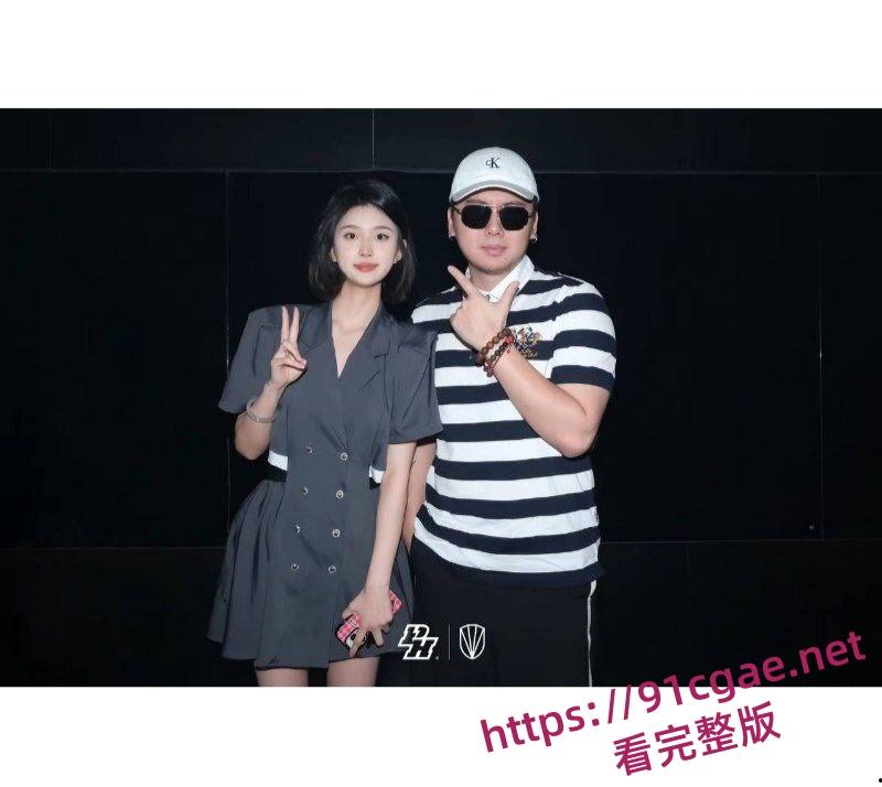 揽佬睡粉事件明星自信爆棚与粉丝拍小视频 演出办在哪就在哪睡粉 高调称这是她们的荣幸-14