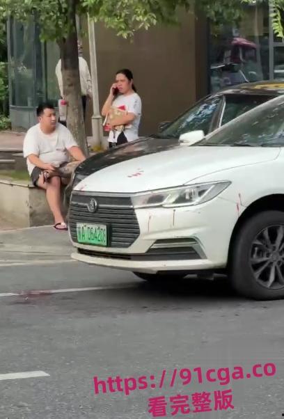 南京女子坐网约车要求司机送进小区！司机拒绝后被女子丈夫持扳手砸伤脑袋！-6