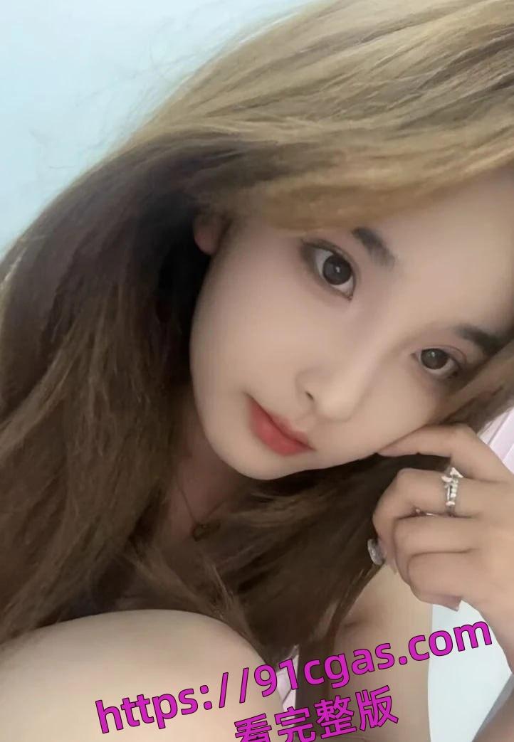 宁夏省吴忠市的19岁巨乳美少女【王怡媛 】自拍被爆流出，女神私底下还不知有多骚呢-7