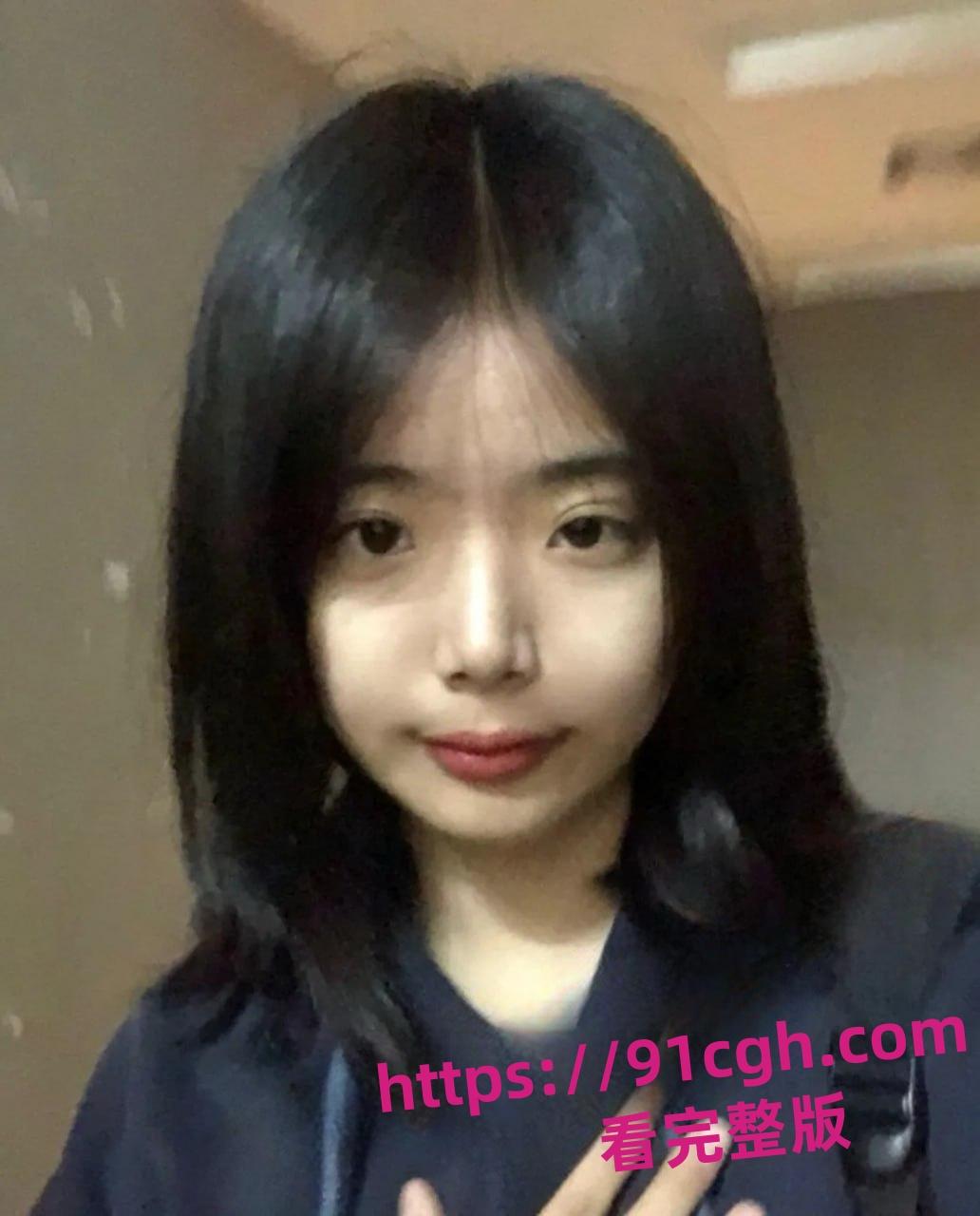 山西运城反差学生妹 陈茹茹 淫荡穿着学生装啪啪口交一顿乱吸-4