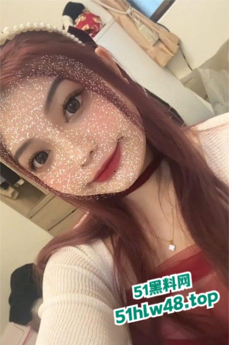 台湾高颜值女神【张宇晴】前男友爆料分手前的性爱视频，大鸡巴操得很爽一直发出淫叫声！-3